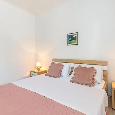 Apartament Maja - Srd422 By Interhome Maslenica