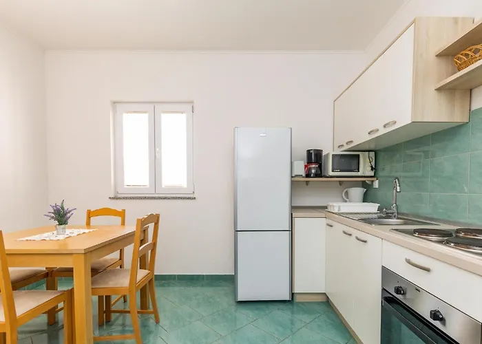 Apartamento Maja-3 By Interhome